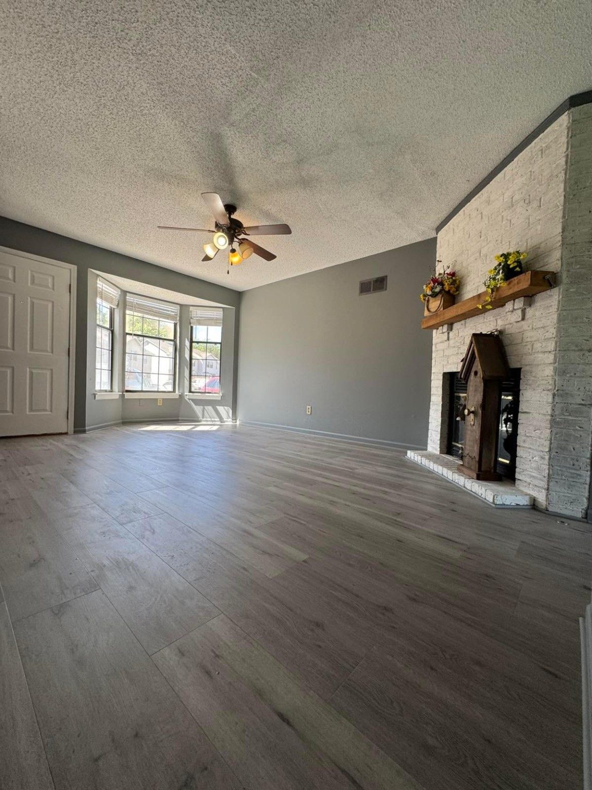 Flooring & Fireplace Room Refresh